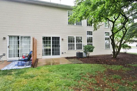10560 Wakefield Lane Huntley IL 60142