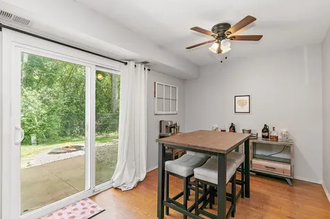 102 Pine Circle Cary IL 60013