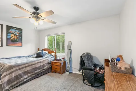 102 Pine Circle Cary IL 60013