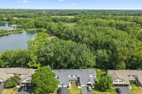 102 Pine Circle Cary IL 60013