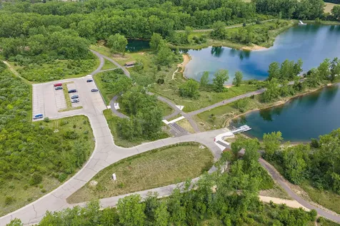 102 Pine Circle Cary IL 60013