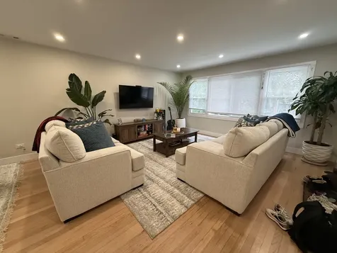 2607 West Rascher Avenue Chicago IL 60625