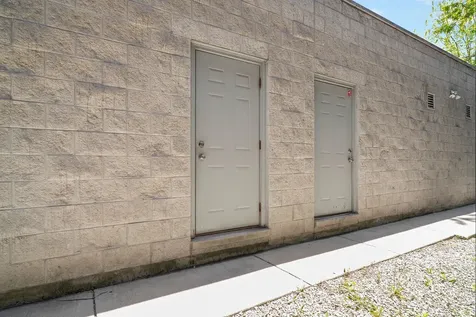 4355 South Lake Park Avenue Chicago IL 60653