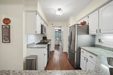 870 North Auburn Woods Drive Palatine IL 60067