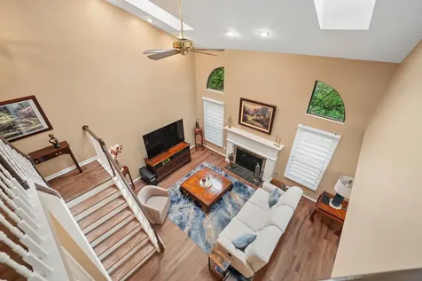 870 North Auburn Woods Drive Palatine IL 60067
