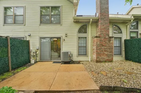 870 North Auburn Woods Drive Palatine IL 60067