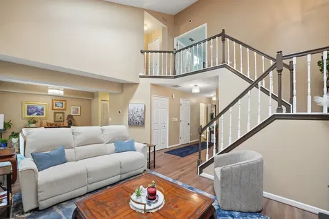 870 North Auburn Woods Drive Palatine IL 60067