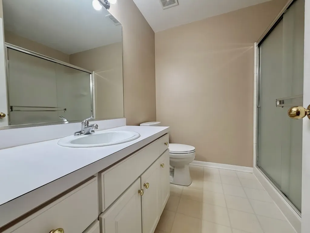 51 South Oakhurst Drive Aurora IL 60504