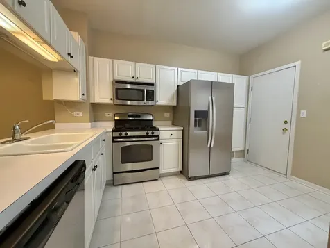 51 South Oakhurst Drive Aurora IL 60504