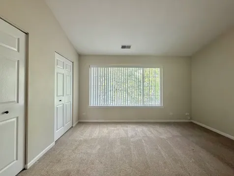 51 South Oakhurst Drive Aurora IL 60504