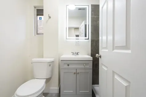 1116 West 19th Place Chicago IL 60608