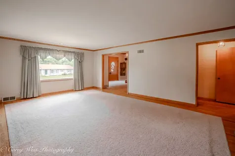 801 Lawnwood Avenue Dekalb IL 60115