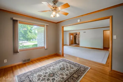 801 Lawnwood Avenue Dekalb IL 60115