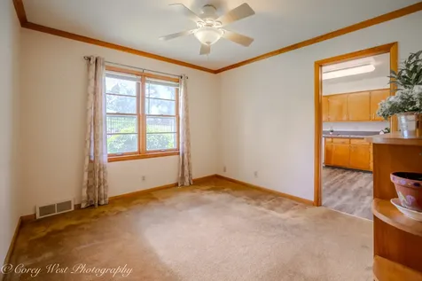 801 Lawnwood Avenue Dekalb IL 60115