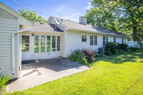 801 Lawnwood Avenue Dekalb IL 60115