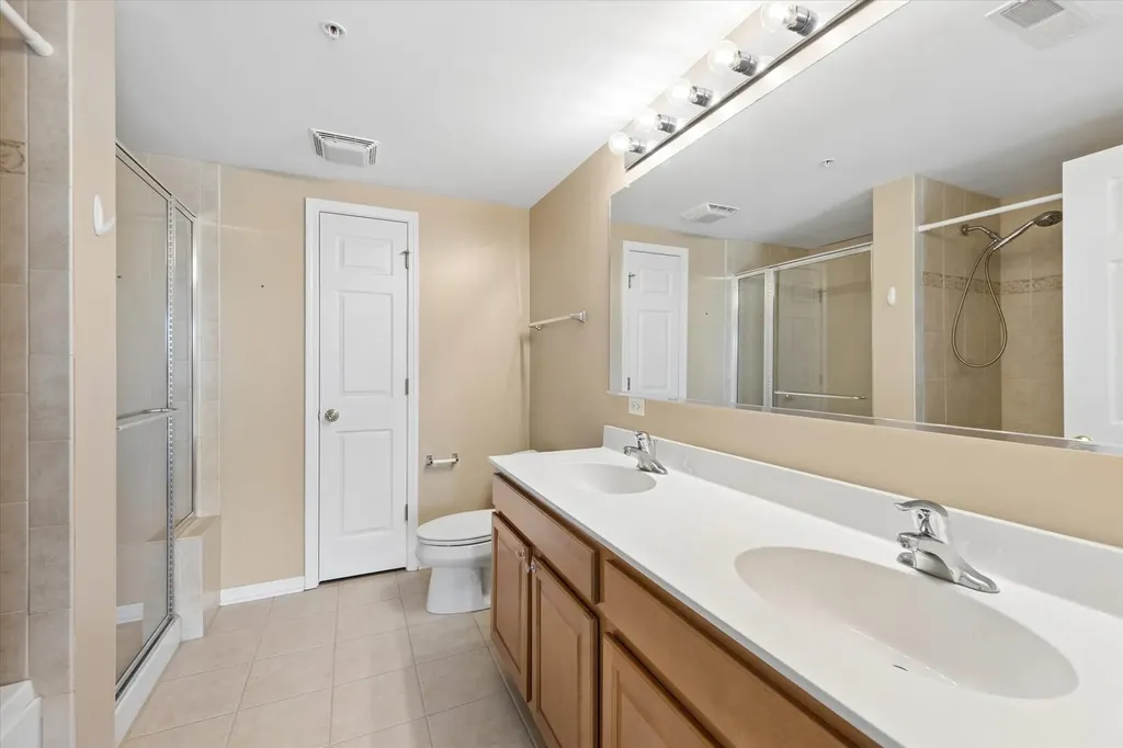 8822 Brookfield Avenue Brookfield IL 60513