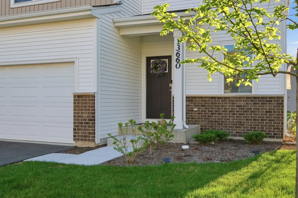 13660 South Sanibel Street Plainfield IL 60544