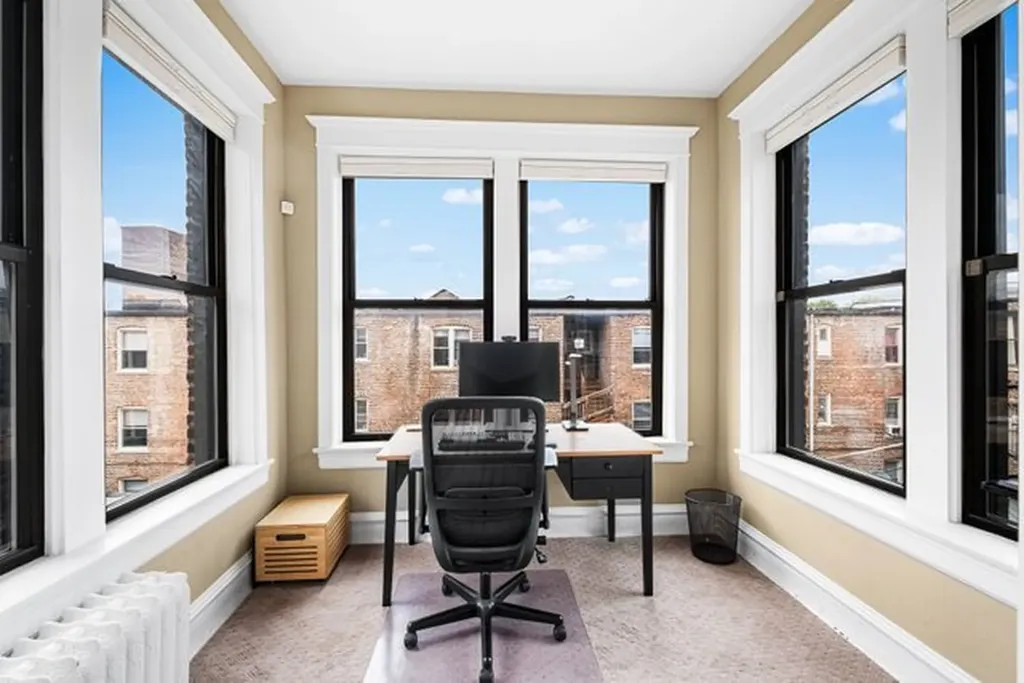 1140 East Hyde Park Boulevard Chicago IL 60615