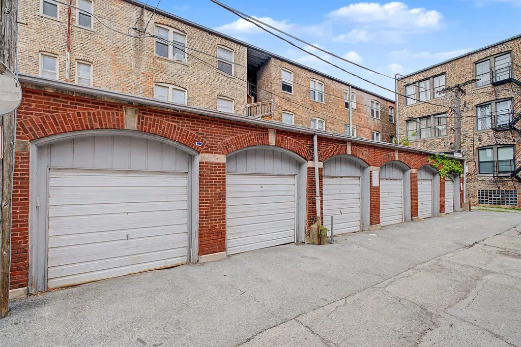 1140 East Hyde Park Boulevard Chicago IL 60615