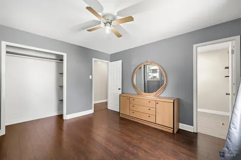 6910 Juniper Street Hanover Park IL 60133