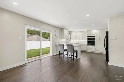 6910 Juniper Street Hanover Park IL 60133