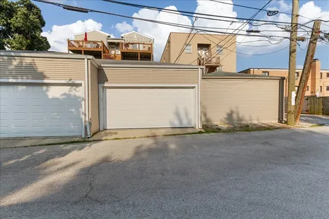 7028 North Ridge Boulevard Chicago IL 60645
