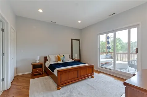 7028 North Ridge Boulevard Chicago IL 60645