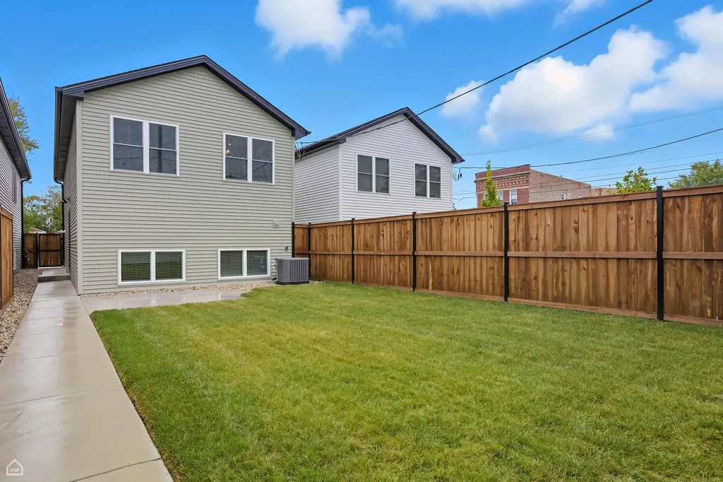555 North Springfield Avenue Chicago IL 60624