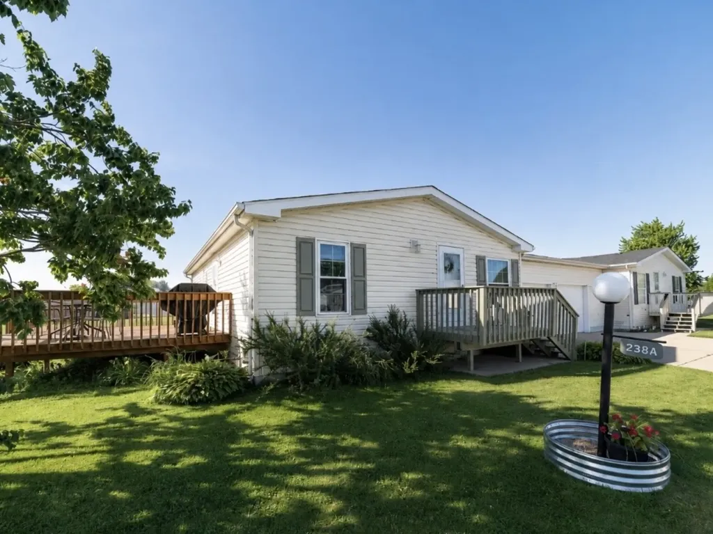 238 Meadowlark Lane Sandwich IL 60548