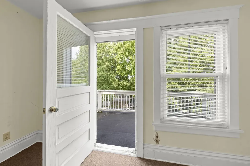 119 South Ellsworth Street Naperville IL 60540