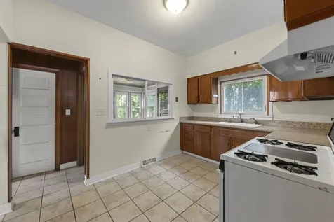 119 South Ellsworth Street Naperville IL 60540