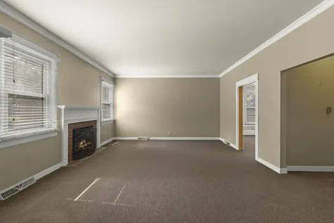 119 South Ellsworth Street Naperville IL 60540