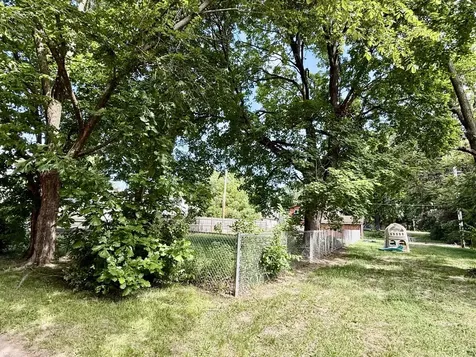 1223 St Paul Street Depue IL 61322