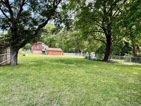 1223 St Paul Street Depue IL 61322
