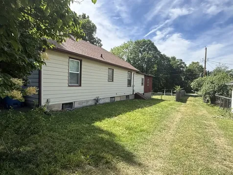1223 St Paul Street Depue IL 61322