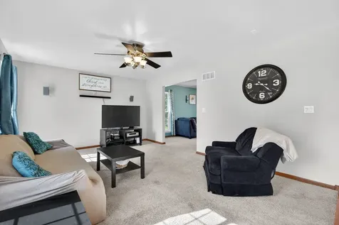 1014 Woodiris Drive Joliet IL 60431