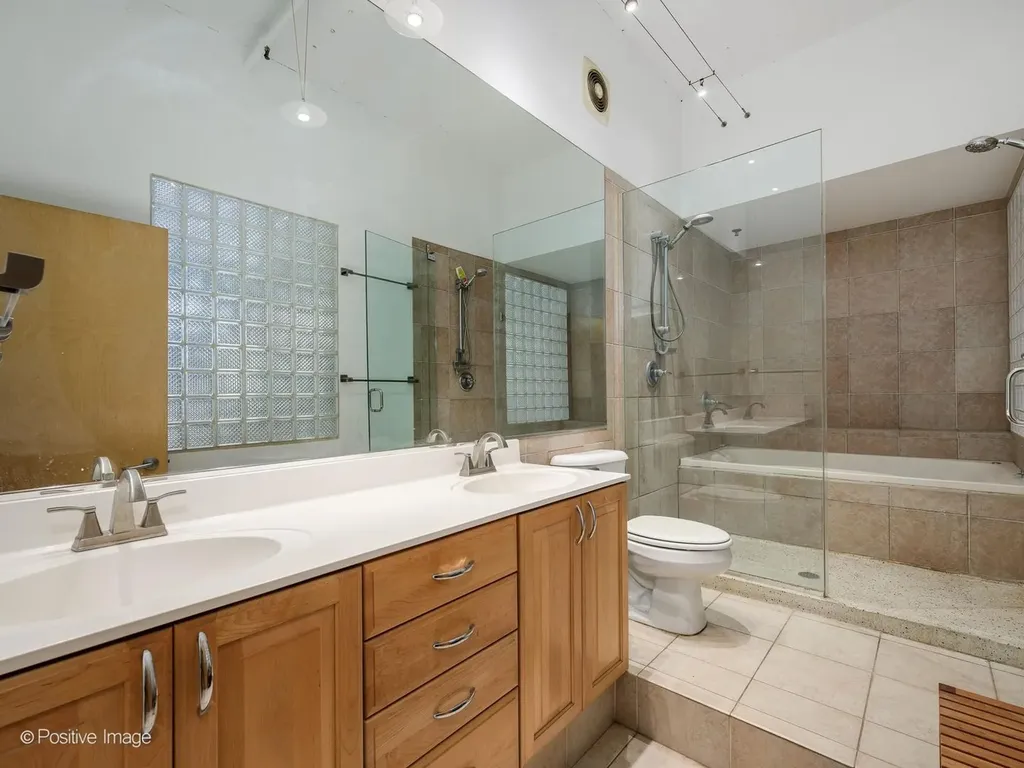 728 West Jackson Boulevard Chicago IL 60661
