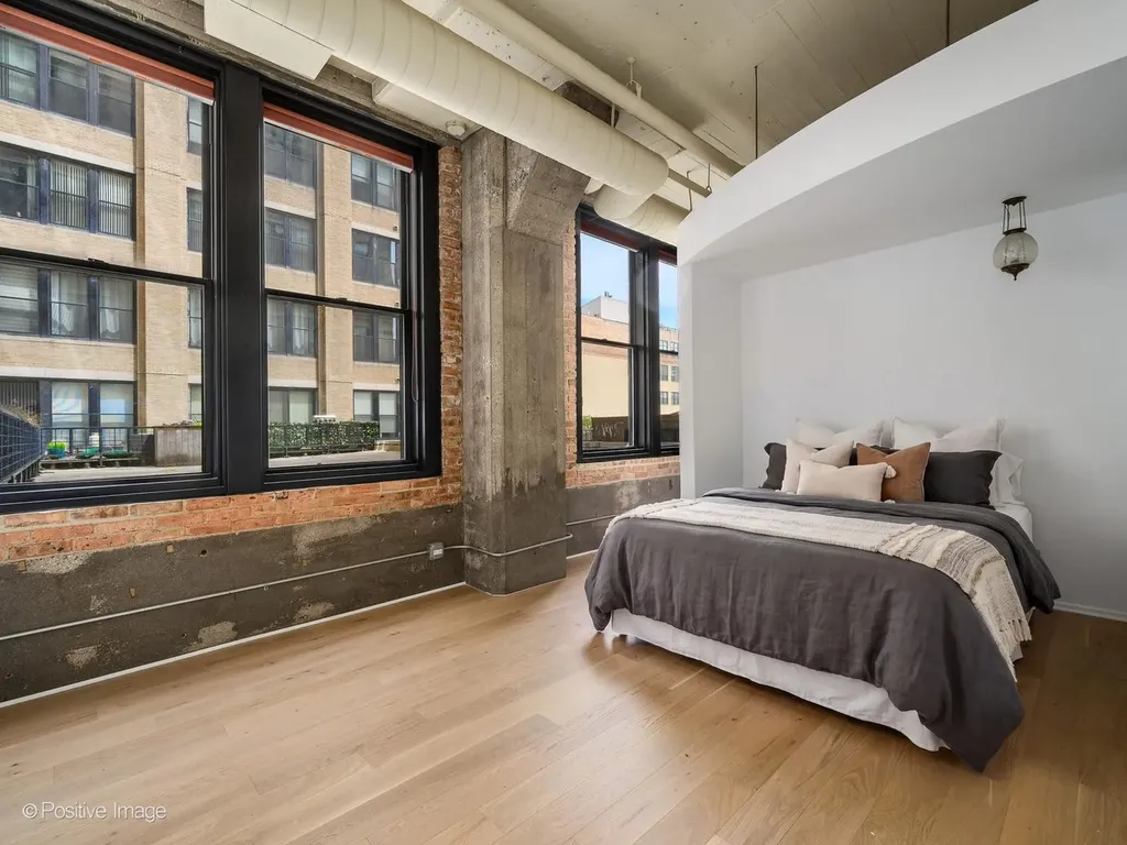 728 West Jackson Boulevard Chicago IL 60661