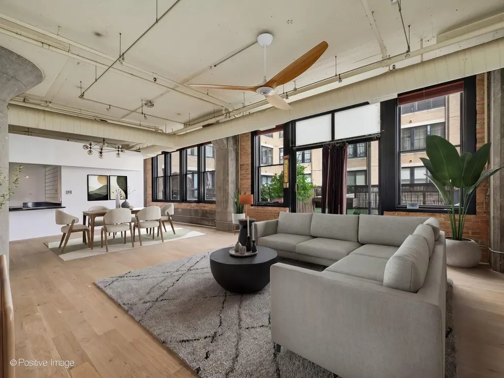 728 West Jackson Boulevard Chicago IL 60661