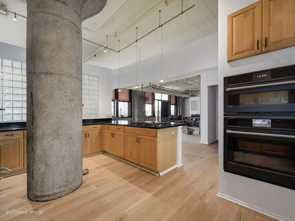 728 West Jackson Boulevard Chicago IL 60661