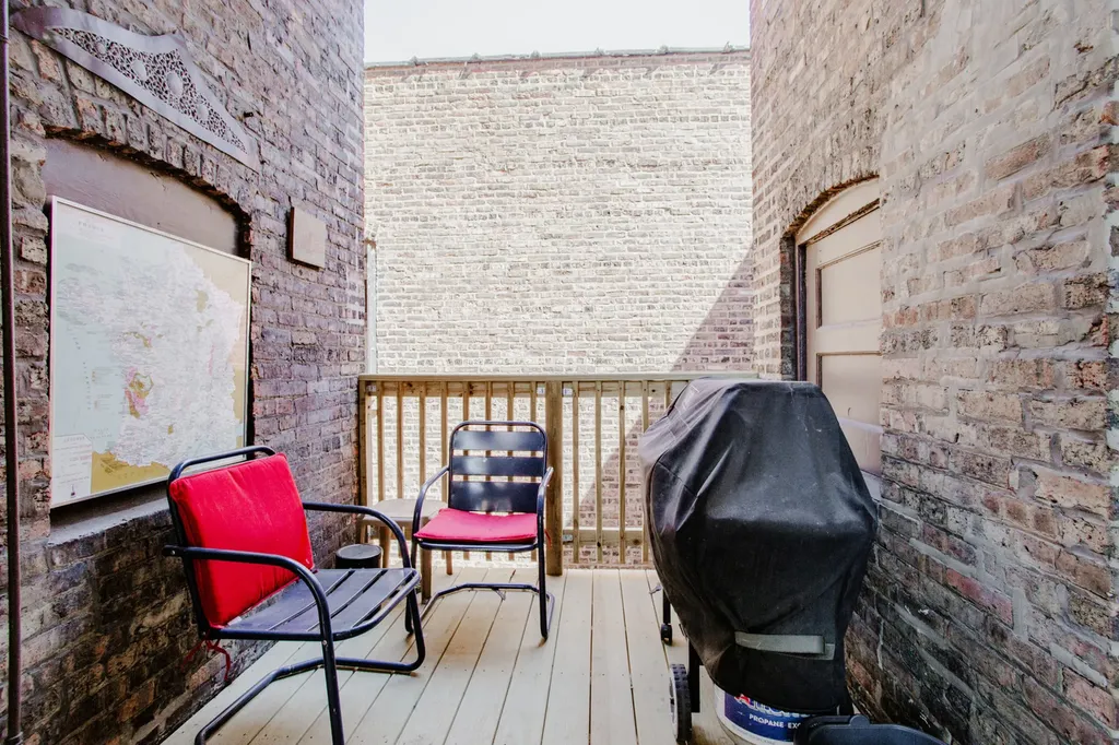 655 West Buena Avenue Chicago IL 60613