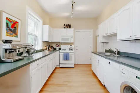 655 West Buena Avenue Chicago IL 60613