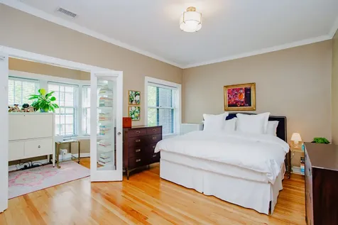 655 West Buena Avenue Chicago IL 60613