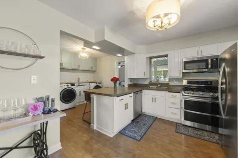 743 West Vermont Street Villa Park IL 60181