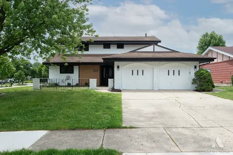 214 Cambridge Lane Bloomingdale IL 60108