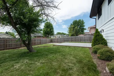 214 Cambridge Lane Bloomingdale IL 60108