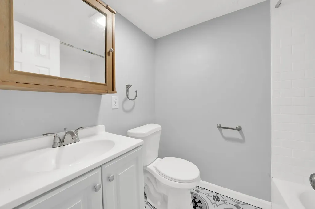 12432 South State Street Chicago IL 60628