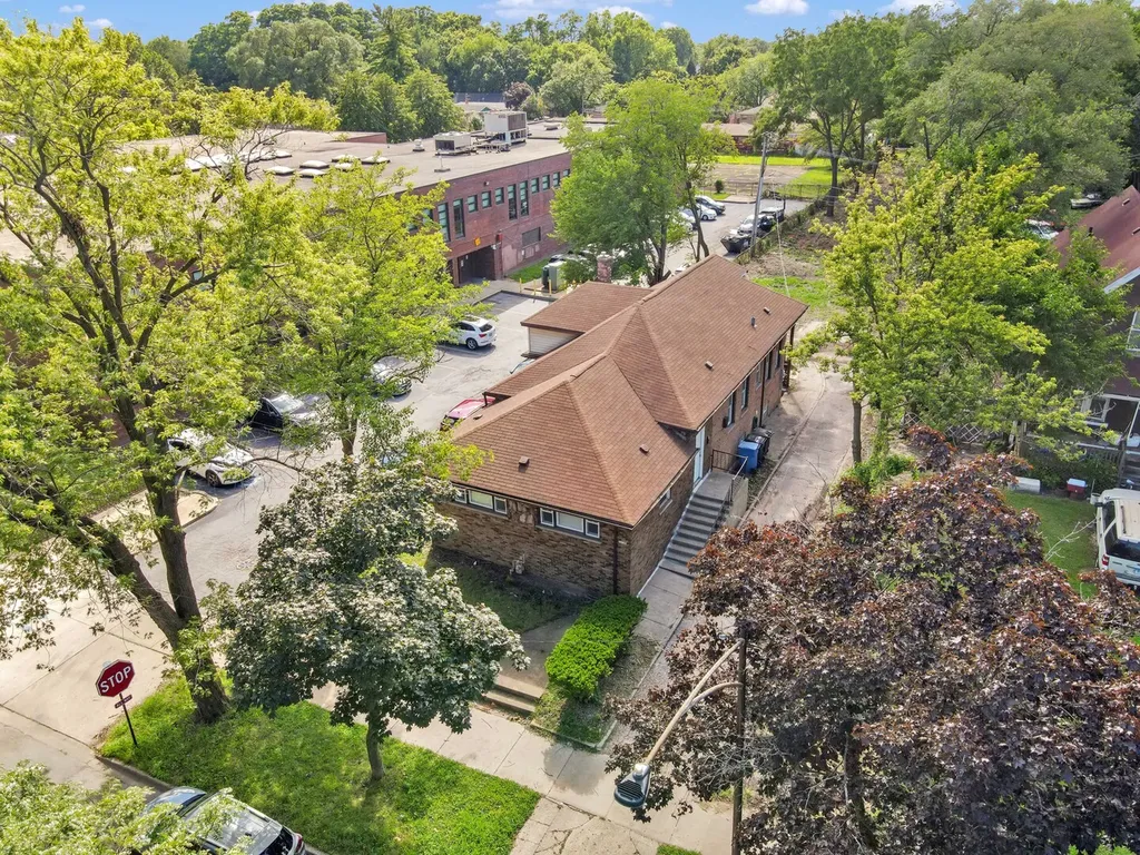12432 South State Street Chicago IL 60628