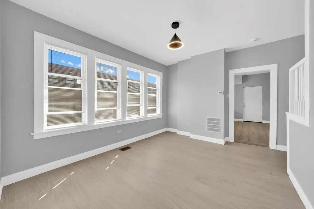12432 South State Street Chicago IL 60628