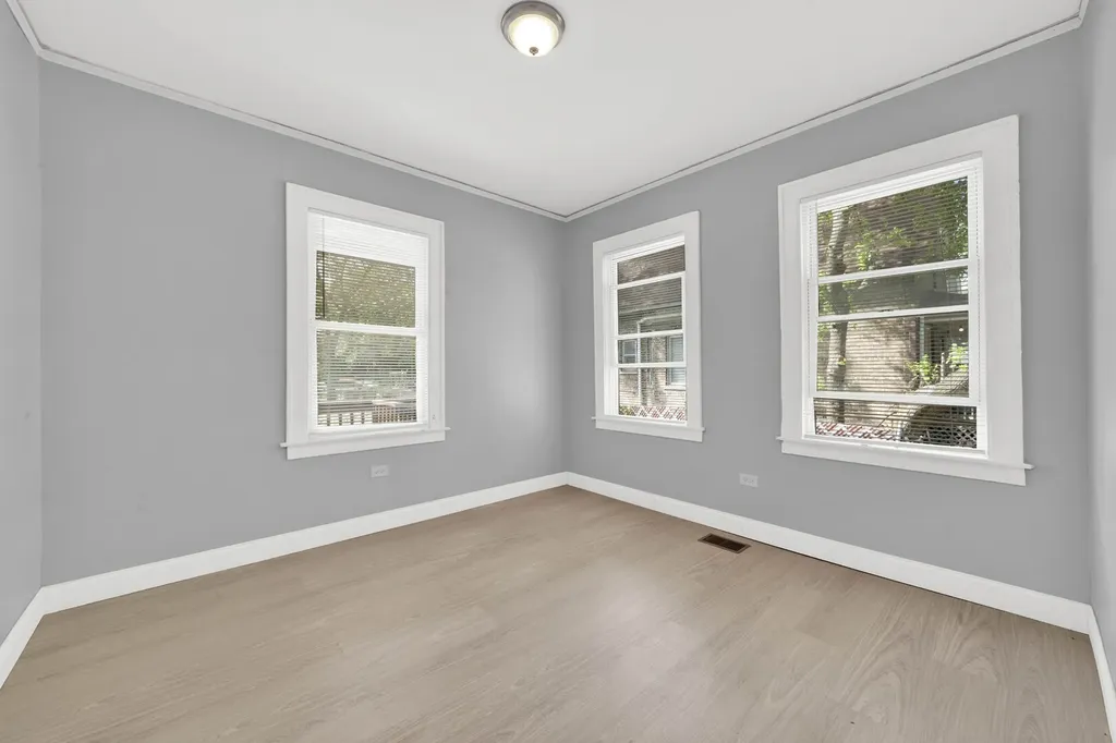 12432 South State Street Chicago IL 60628